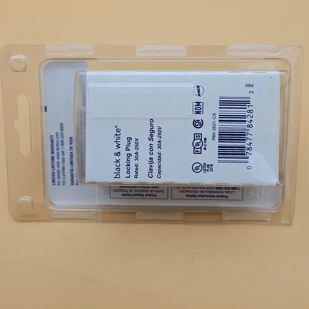 Leviton Black & White Locking Plug L6-30P L630 P 30A 250V rated 2621-CS Lot Of 2